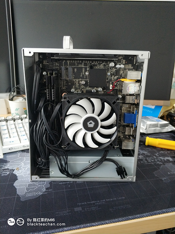 机箱内部1